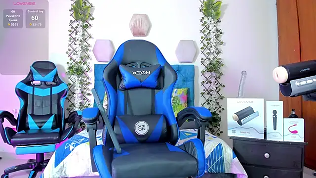 Snapshot of _taylor_black chatting on September 2025 12:15:01 AM  taylor black online show from September 2025 12:15:01 AM