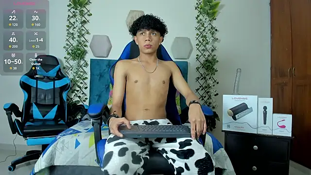 Snapshot of _taylor_black chatting on October 2025 12:19:02 AM  taylor black online show from October 2025 12:19:02 AM