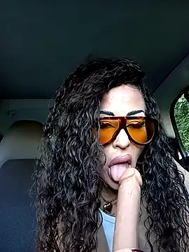 ASSERINAAA online show from October 2025 09:02:02 AM