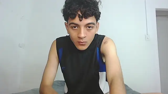 Snapshot of Sam_Cute3 chatting on September 2025 10:02:01 PM Sam Cute3 online show from September 2025 10:02:01 PM