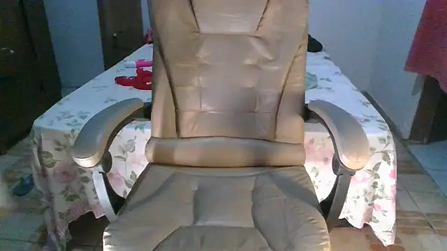 Snapshot of Mayalorenz chatting on September 2025 03:06:02 AM Mayalorenz online show from September 2025 03:06:02 AM