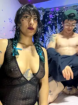 Snapshot of puepleholly chatting on December 2025 01:36:01 AM puepleholly online show from December 2025 01:36:01 AM