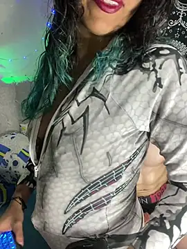 Snapshot of puepleholly chatting on February 2026 12:29:01 AM puepleholly online show from February 2026 12:29:01 AM