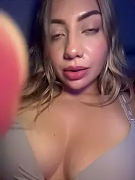 MissCat  online show from November 2025 03:27:02 AM