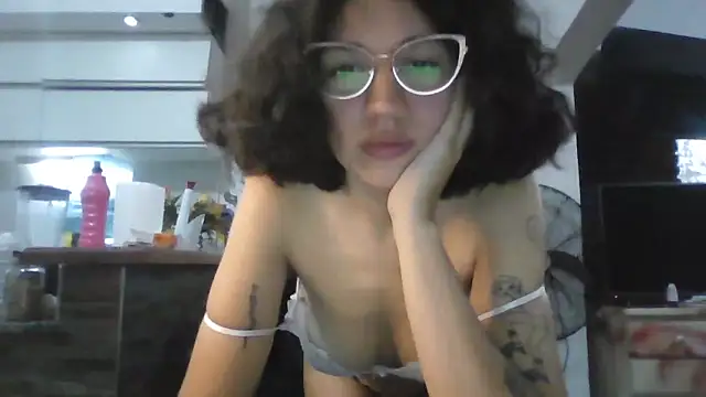 loliporomero online show from November 2025 01:30:02 AM