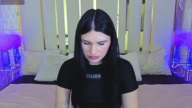 Snapshot of Neyla_Charm chatting on November 2025 02:26:01 PM Neyla Charm online show from November 2025 02:26:01 PM