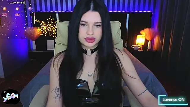 Neyla Charm online show from February 2026 08:03:02 PM