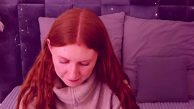 SaraMoor online show from February 2026 07:04:02 PM