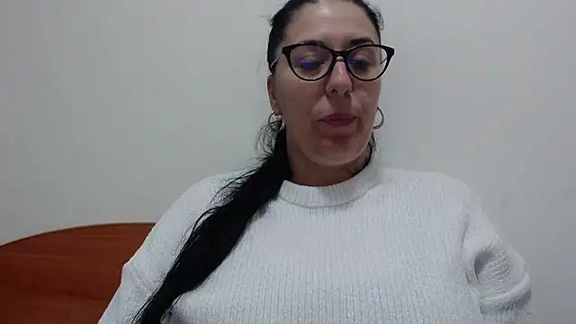 Snapshot of jollene chatting on November 2025 01:54:02 PM jollene online show from November 2025 01:54:02 PM