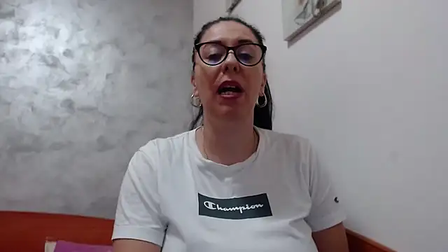 Snapshot of jollene chatting on November 2025 01:56:02 PM jollene online show from November 2025 01:56:02 PM