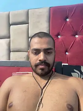Snapshot of fireboyyyyy chatting on May 2026 10:12:01 AM fireboyyyyy online show from May 2026 10:12:01 AM