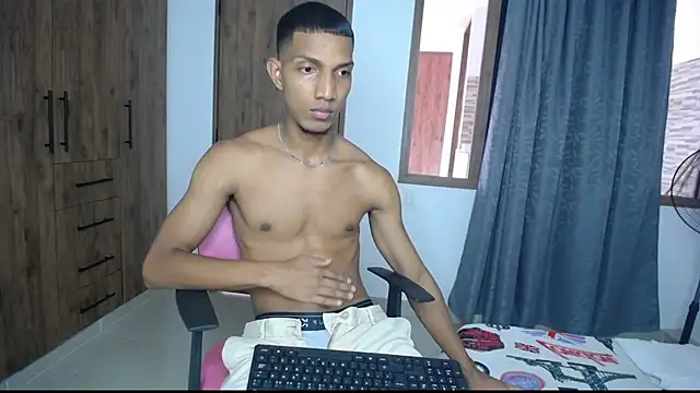 miguelmarcus online show from October 2025 05:54:02 PM