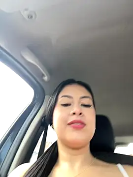 Snapshot of CrisMarulanda chatting on November 2025 03:13:02 PM CrisMarulanda online show from November 2025 03:13:02 PM