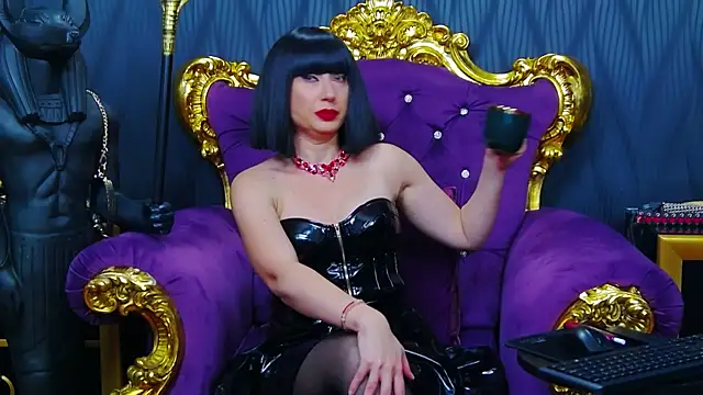 LaraMaeve online show from October 2025 06:10:02 AM