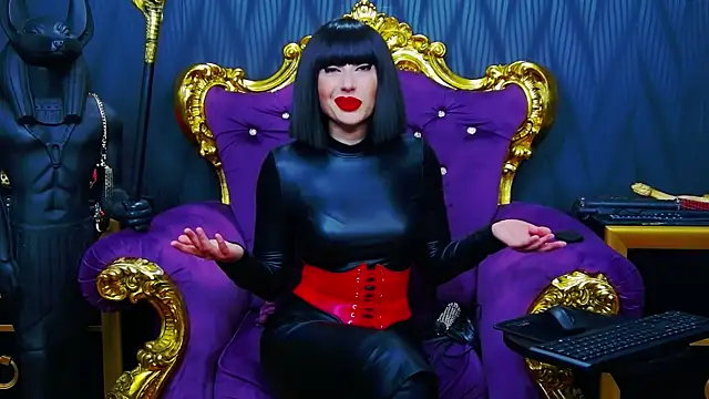 LaraMaeve online show from November 2025 06:24:01 AM