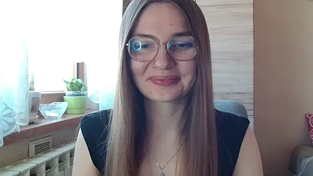 LooveELLYx online show from April 2026 06:29:02 AM