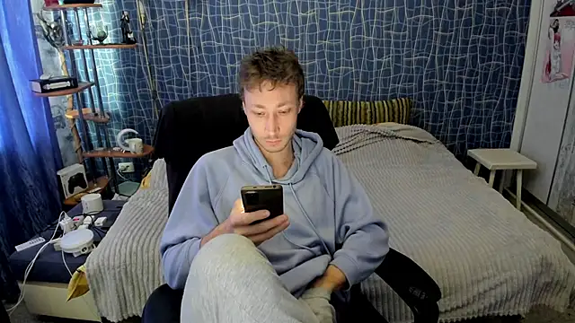 CuteBoy228 online show from April 2026 11:27:01 AM