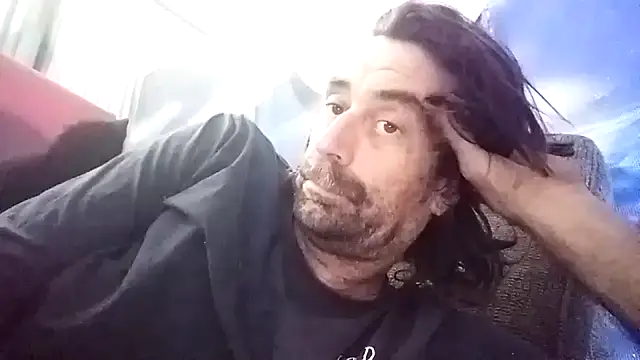 straightozgoesdwn online show from January 2026 11:09:01 PM