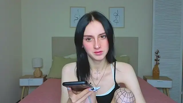 Snapshot of Little_moly999 chatting on September 2025 09:18:01 PM Little moly999 online show from September 2025 09:18:01 PM