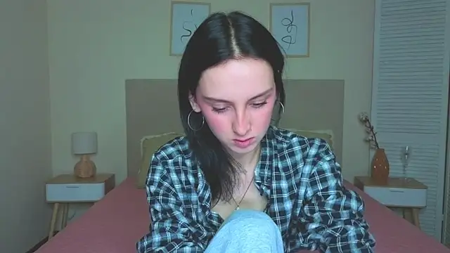 Snapshot of Little_moly999 chatting on October 2025 02:16:02 PM Little moly999 online show from October 2025 02:16:02 PM