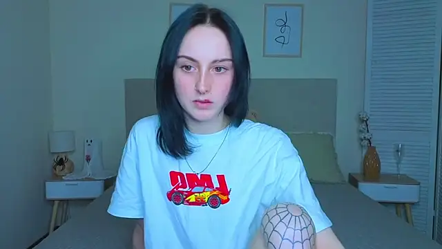 Snapshot of Little_moly999 chatting on November 2025 04:17:02 PM Little moly999 online show from November 2025 04:17:02 PM