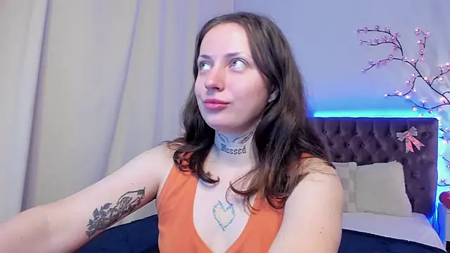 Snapshot of LilaVame chatting on October 2025 08:54:02 PM LilaVame online show from October 2025 08:54:02 PM