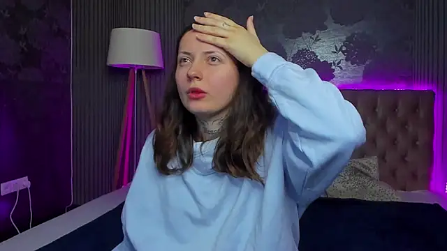 Snapshot of LilaVame chatting on November 2025 01:54:02 PM LilaVame online show from November 2025 01:54:02 PM