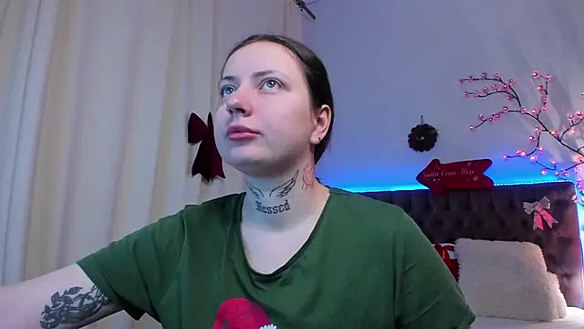 Snapshot of LilaVame chatting on December 2025 11:21:02 PM LilaVame online show from December 2025 11:21:02 PM