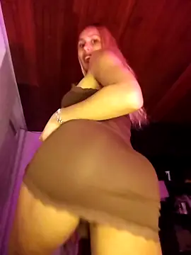 Snapshot of AngelinaSexFit chatting on December 2025 06:52:01 AM AngelinaSexFit online show from December 2025 06:52:01 AM