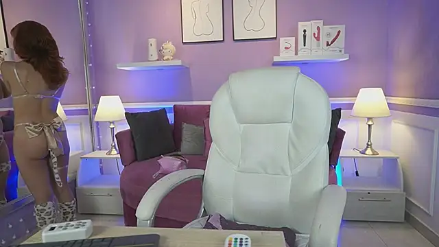 Snapshot of DahliaGrey chatting on November 2025 11:42:02 AM DahliaGrey online show from November 2025 11:42:02 AM