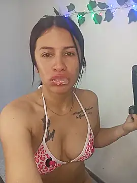 karinnahotdirty online show from February 2026 10:02:02 PM