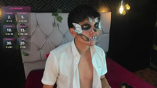 Snapshot of Thiago_Kozak chatting on October 2025 12:56:01 PM Thiago Kozak online show from October 2025 12:56:01 PM