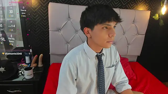 Snapshot of Thiago_Kozak chatting on November 2025 12:26:01 PM Thiago Kozak online show from November 2025 12:26:01 PM