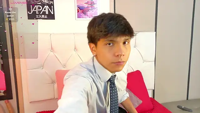 Snapshot of Thiago_Kozak chatting on November 2025 12:49:01 PM Thiago Kozak online show from November 2025 12:49:01 PM