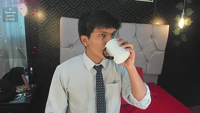 Snapshot of Thiago_Kozak chatting on November 2025 12:38:02 PM Thiago Kozak online show from November 2025 12:38:02 PM