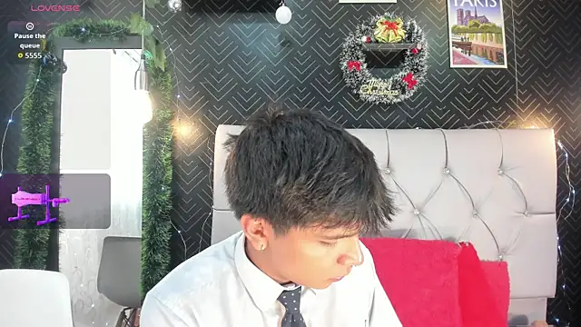 Snapshot of Thiago_Kozak chatting on December 2025 01:28:02 PM Thiago Kozak online show from December 2025 01:28:02 PM