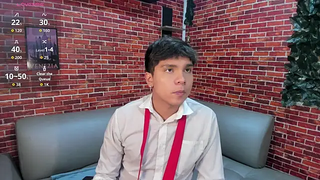 Snapshot of Thiago_Kozak chatting on May 2026 01:26:01 PM Thiago Kozak online show from May 2026 01:26:01 PM