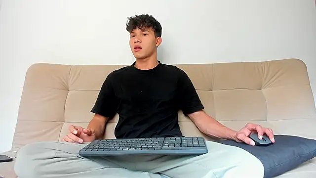 2Amateur Guys online show from March 2026 09:41:01 PM