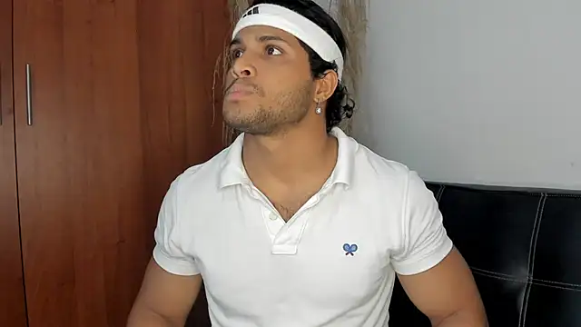 Evansdark1 online show from November 2025 10:42:01 PM