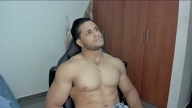 Evansdark1 online show from May 2026 12:18:01 AM