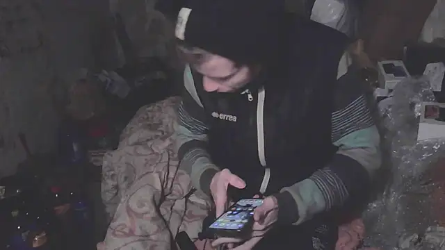 Snapshot of makarov1993 chatting on January 2026 03:06:02 PM makarov1993 online show from January 2026 03:06:02 PM