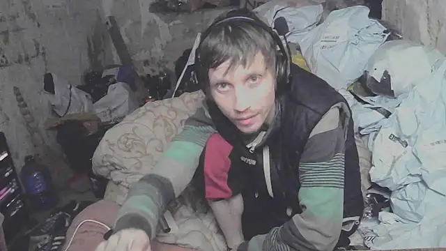 Snapshot of makarov1993 chatting on February 2026 05:16:02 AM makarov1993 online show from February 2026 05:16:02 AM