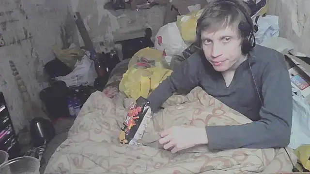 Snapshot of makarov1993 chatting on February 2026 06:53:01 PM makarov1993 online show from February 2026 06:53:01 PM