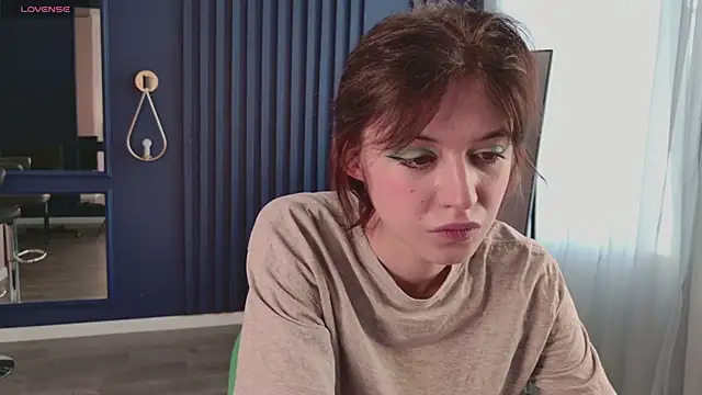 chloe dreammm online show from February 2026 12:17:01 PM