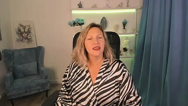 NinaStarle online show from September 2025 05:08:01 AM