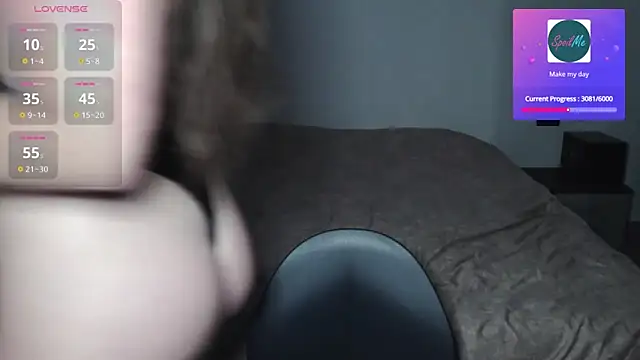 Snapshot of Goddess_LenaXX chatting on November 2025 10:17:01 AM Goddess LenaXX online show from November 2025 10:17:01 AM