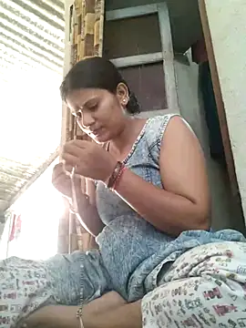 Snapshot of couple_71 chatting on May 2026 09:28:01 AM couple 71 online show from May 2026 09:28:01 AM
