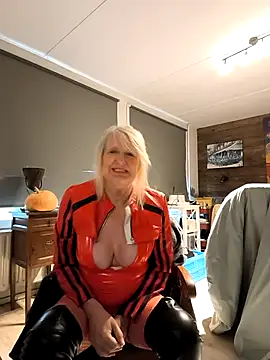 Snapshot of SexyKato001 chatting on October 2025 09:19:01 AM SexyKato001 online show from October 2025 09:19:01 AM