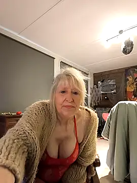 Snapshot of SexyKato001 chatting on November 2025 08:36:02 AM SexyKato001 online show from November 2025 08:36:02 AM