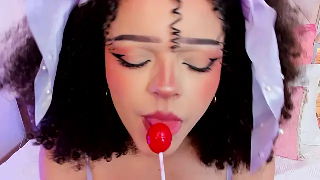 Snapshot of LilBoonew chatting on November 2025 12:31:02 PM LilBoonew online show from November 2025 12:31:02 PM